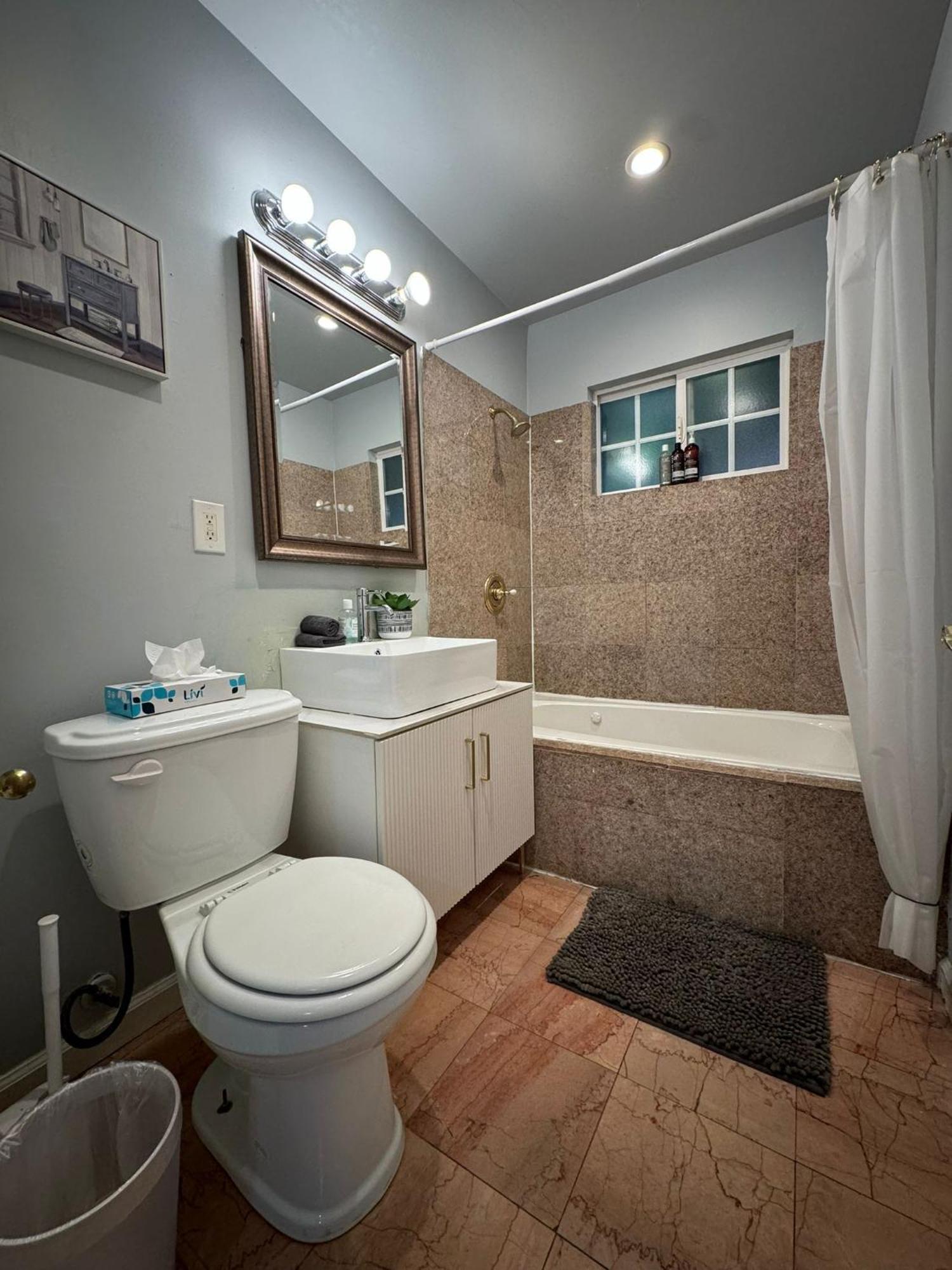 2 Bedroom With King Bed Near Hollywood Walk Of Fame, Hollywood Sign And Universal Apartamento *